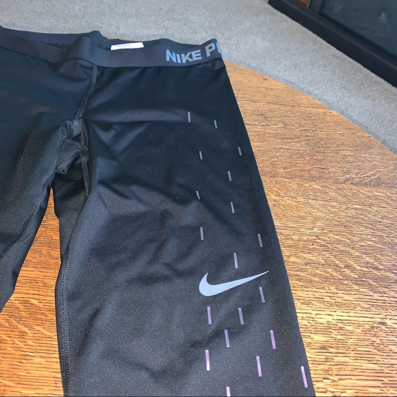 NIKE PRO ATHLETIC CROP LEGGING (G) - Picture 6 of 6